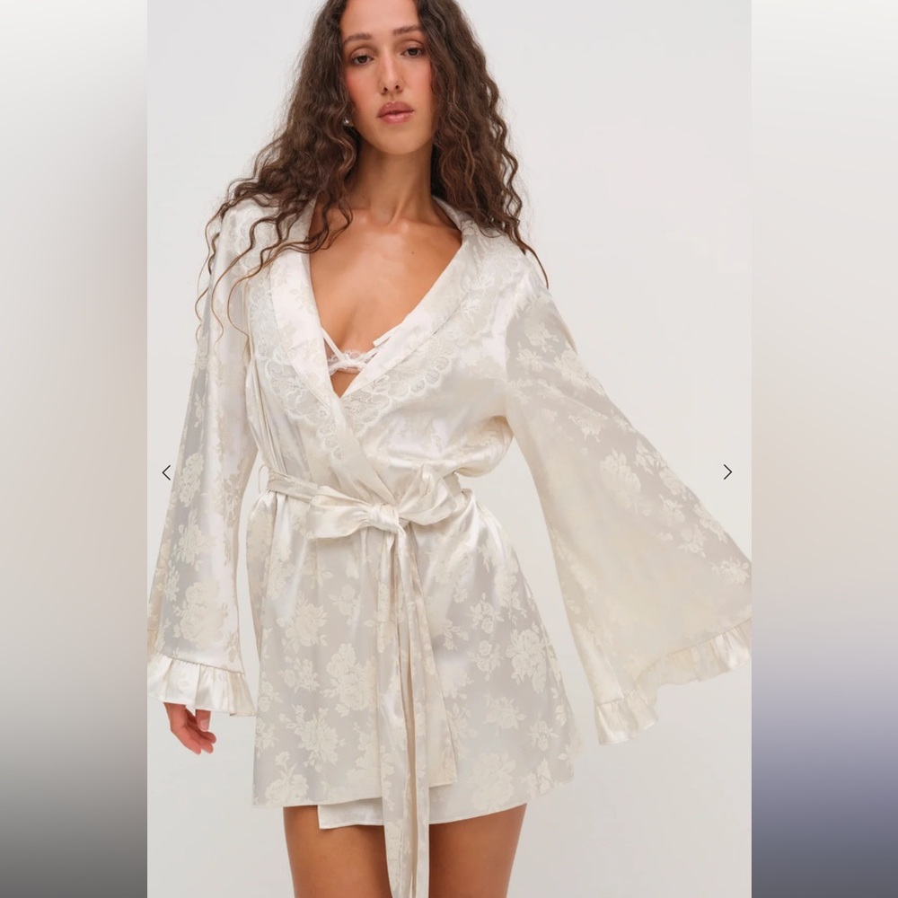 For Love And Lemons Cream Floral Robe